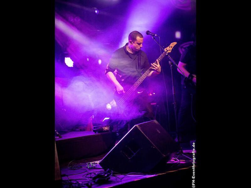 Dark Lightning live, a look into the crowd, 9th December 2022. Photo: FH-Eventfotografie